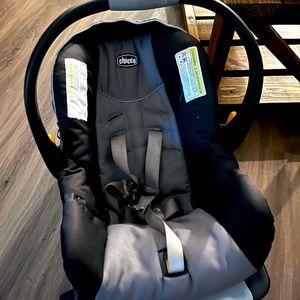 Chicco KeyFit 30 Infant Car Seat and Base |